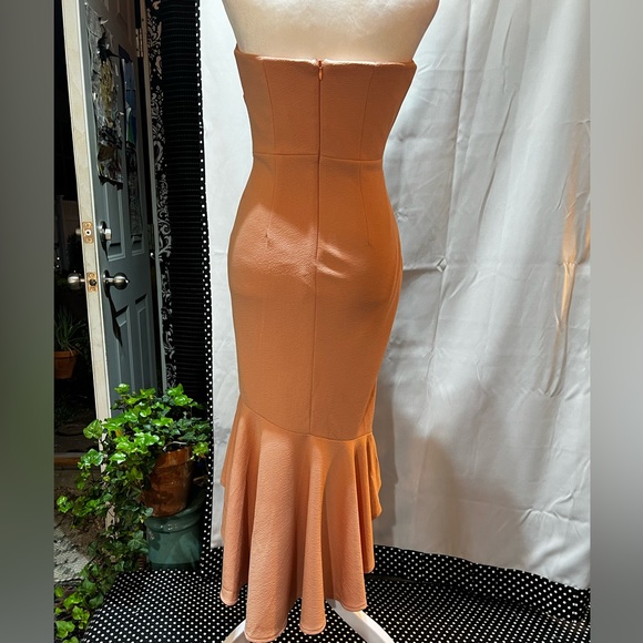 Selfie Leslie NWT PROM QUEEN BANDEAU MIDI DRESS BLUSH Size Small - Picture 4 of 8